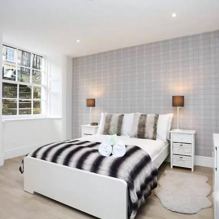 Ultra Modern, Stylish Apartment Next To Princes St EDI Exteriér fotografie
