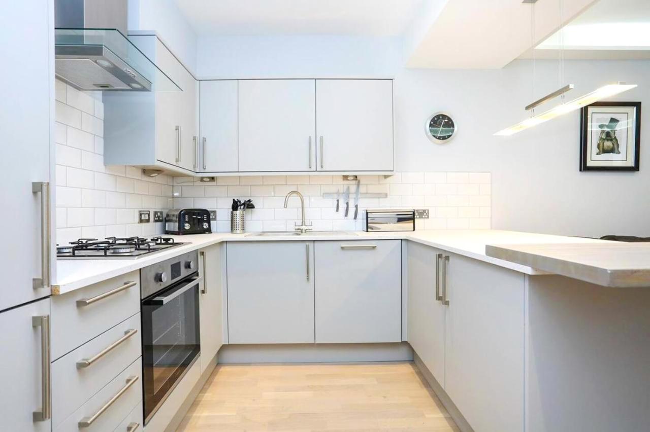 Ultra Modern, Stylish Apartment Next To Princes St EDI Exteriér fotografie