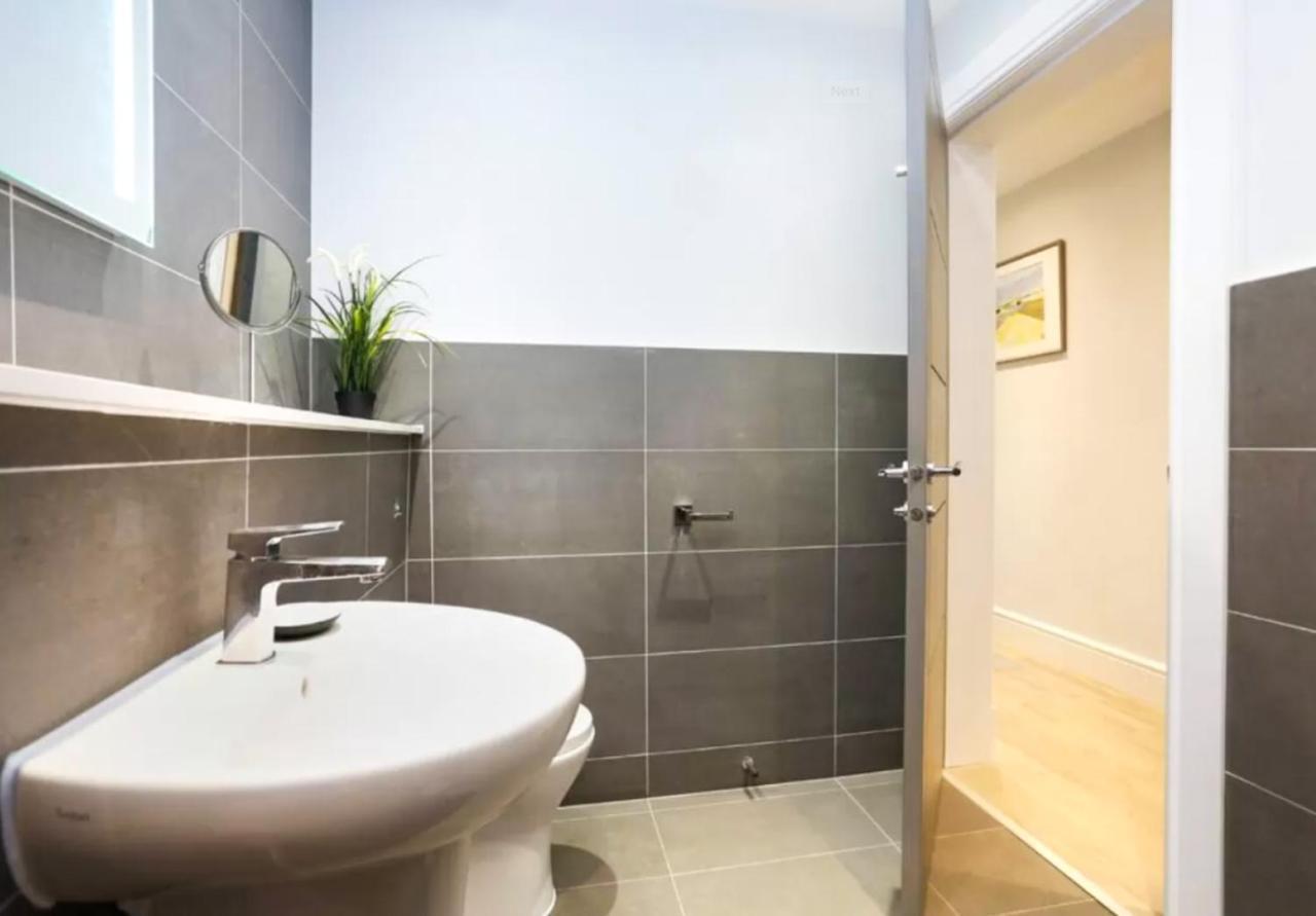 Ultra Modern, Stylish Apartment Next To Princes St EDI Exteriér fotografie
